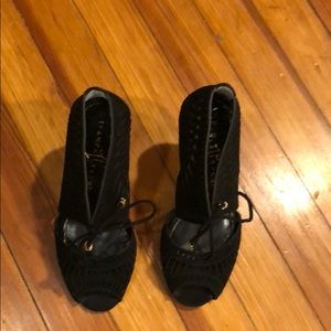 Ivanka trump laced up stiletto